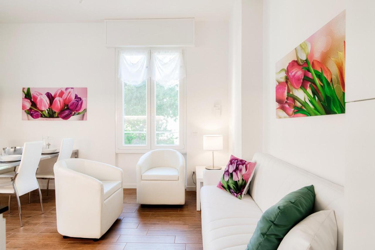White Loft Como Central - The House Of Travelers Exteriör bild