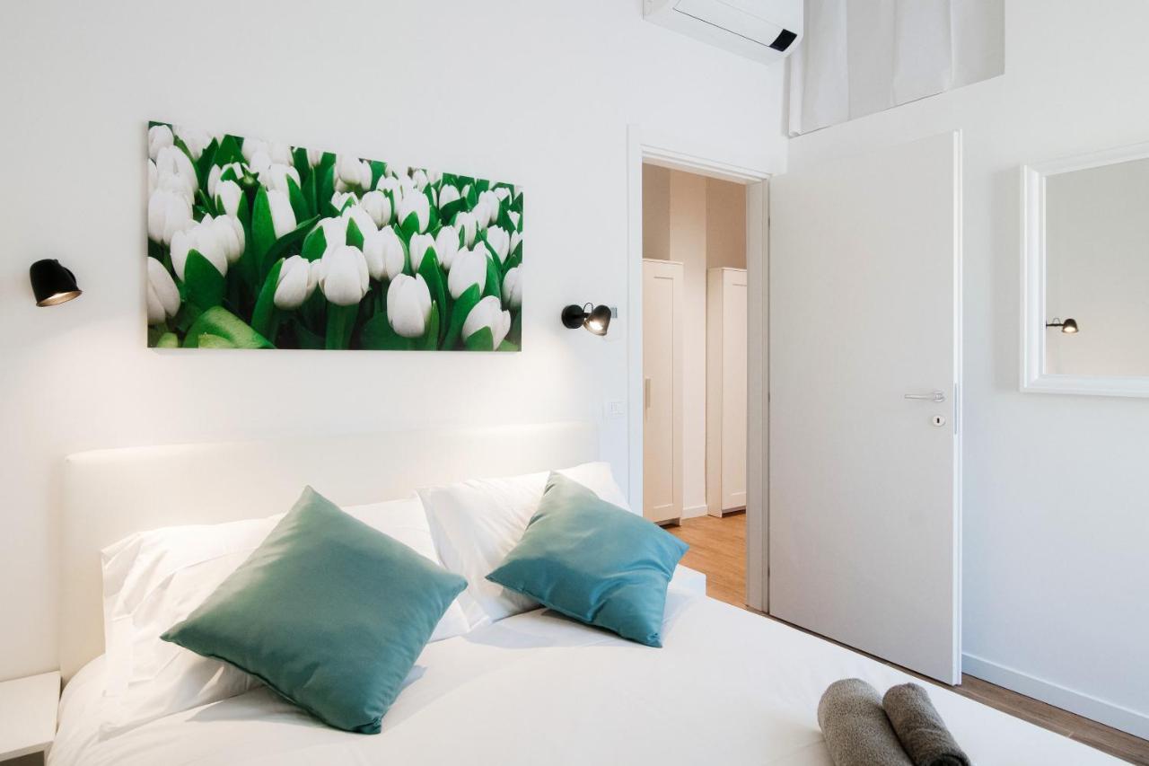 White Loft Como Central - The House Of Travelers Exteriör bild
