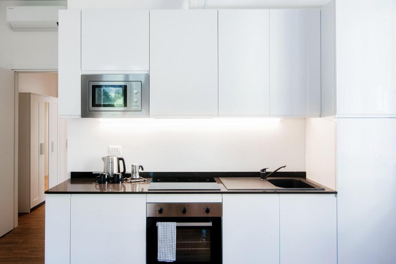 White Loft Como Central - The House Of Travelers Exteriör bild