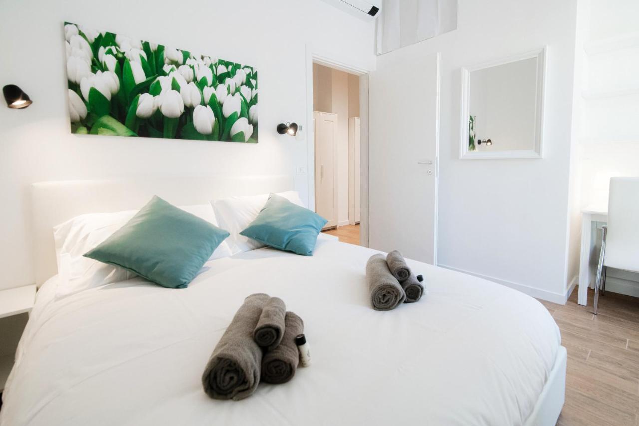White Loft Como Central - The House Of Travelers Exteriör bild