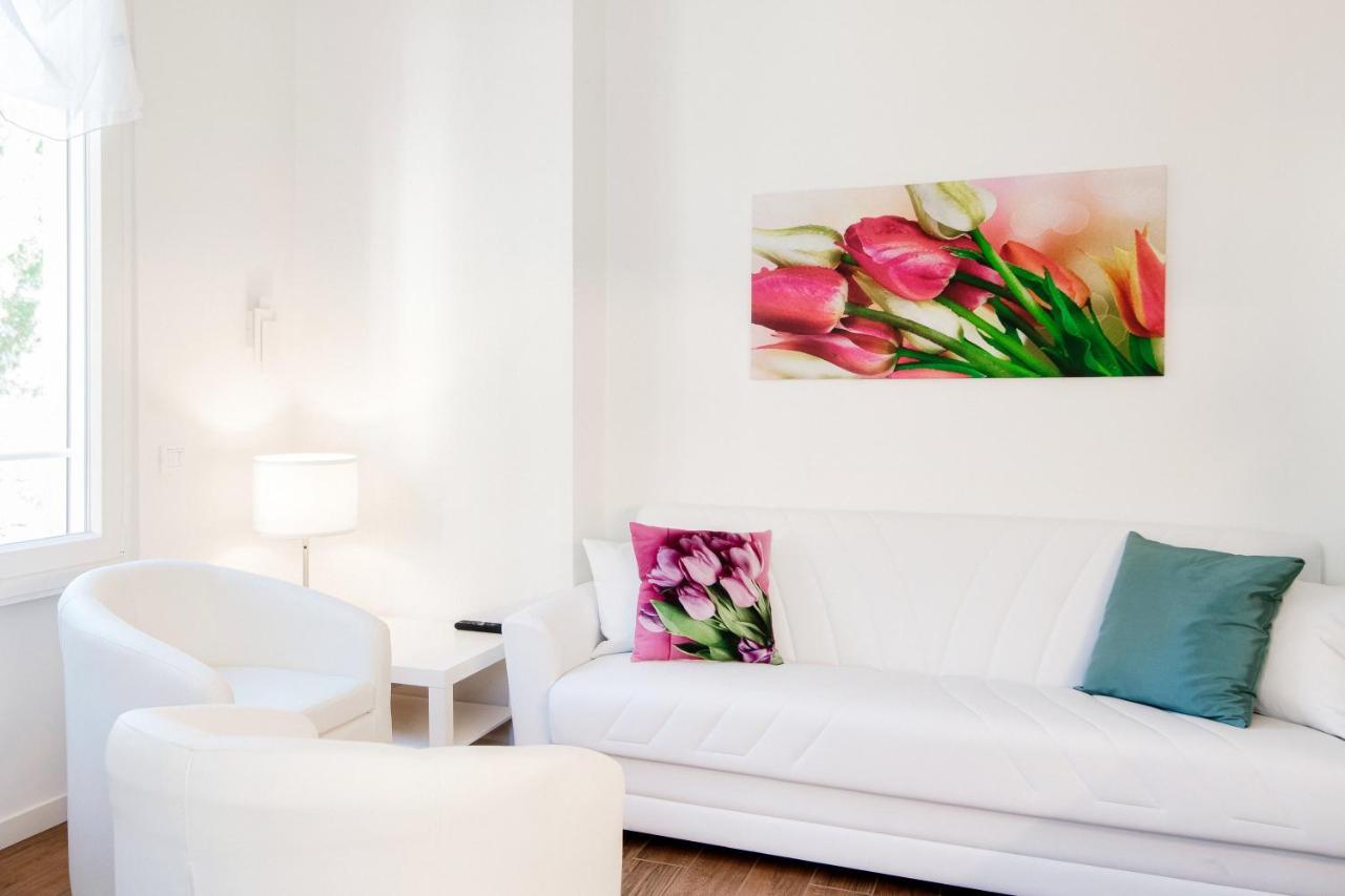 White Loft Como Central - The House Of Travelers Exteriör bild