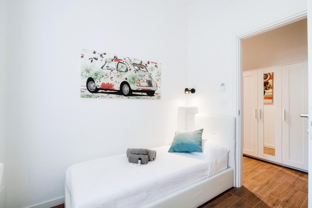 White Loft Como Central - The House Of Travelers Exteriör bild