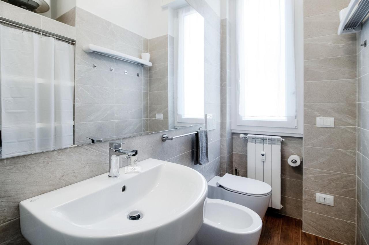 White Loft Como Central - The House Of Travelers Exteriör bild